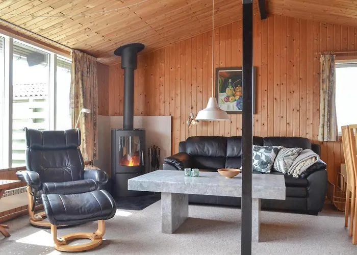 2 Bedroom Cozy In Hvide Sande * Bjerregard