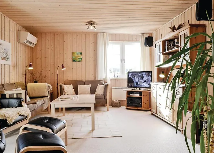 2 Bedroom Cozy In Hvide Sande