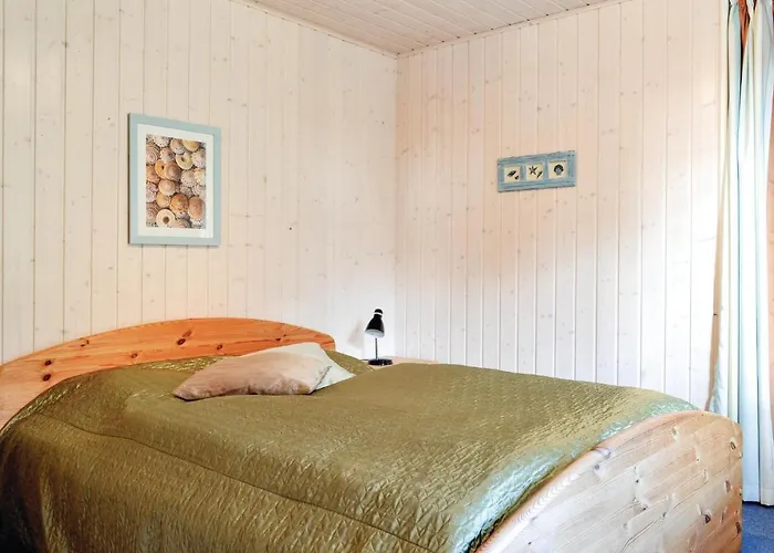 2 Bedroom Cozy In Hvide Sande Bjerregård